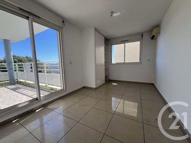 Appartement F4 à vendre - 4 pièces - 100.75 m2 - ST DENIS - 974 - REUNION - Century 21 Lancastel
