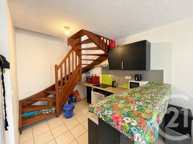 Appartement F3 à vendre - 3 pièces - 67.0 m2 - ST DENIS - 974 - REUNION - Century 21 Lancastel