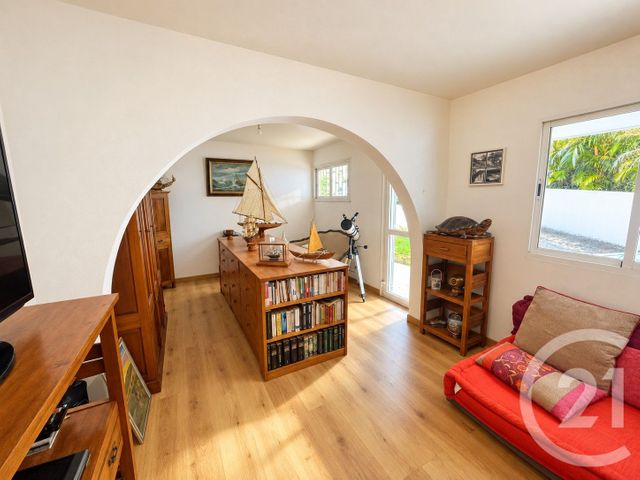 maison à vendre - 7 pièces - 165.5 m2 - ST DENIS - 974 - REUNION - Century 21 Lancastel