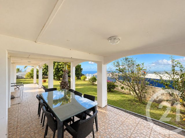maison à vendre - 7 pièces - 165.5 m2 - ST DENIS - 974 - REUNION - Century 21 Lancastel