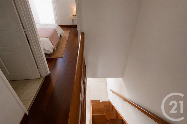 Appartement F1 à vendre - 3 pièces - 60.29 m2 - ST PAUL - 974 - REUNION - Century 21 Lancastel