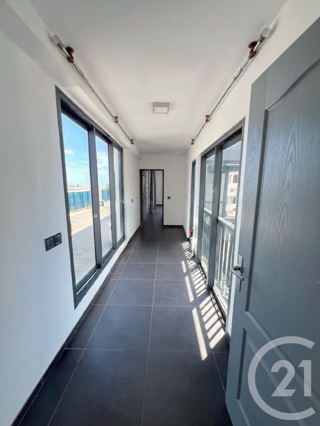 Appartement F4 à vendre - 4 pièces - 136.59 m2 - ST DENIS - 974 - REUNION - Century 21 Lancastel