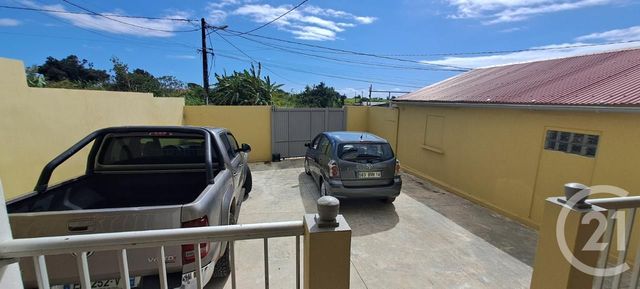 Appartement F3 bis à louer - 4 pièces - 117.1 m2 - STE SUZANNE - 974 - REUNION - Century 21 Lancastel