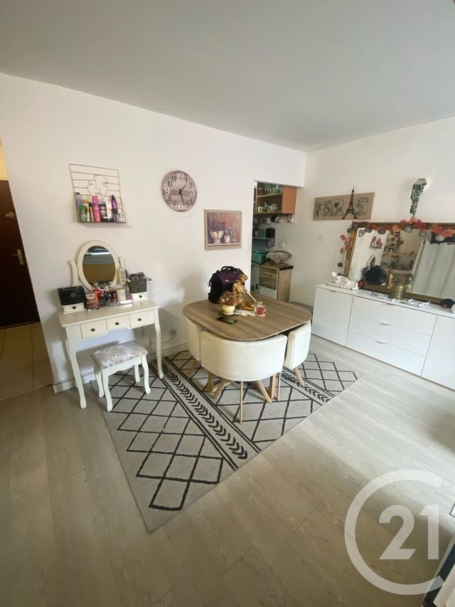 Appartement F1 à vendre - 1 pièce - 32.0 m2 - ST DENIS - 974 - REUNION - Century 21 Lancastel