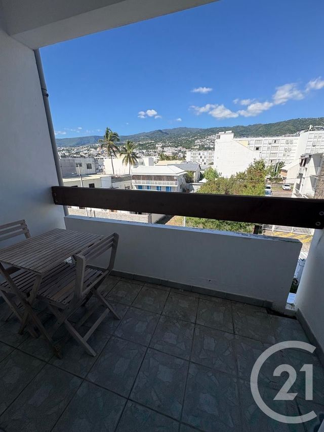 Appartement Studio à louer - 1 pièce - 21.0 m2 - ST DENIS - 974 - REUNION - Century 21 Lancastel
