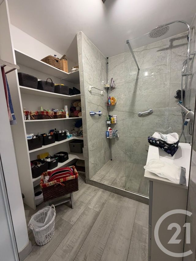 Appartement F4 à vendre - 4 pièces - 97.0 m2 - ST DENIS - 974 - REUNION - Century 21 Lancastel